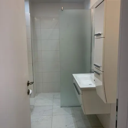 Pensjonat Oasis In Astir *